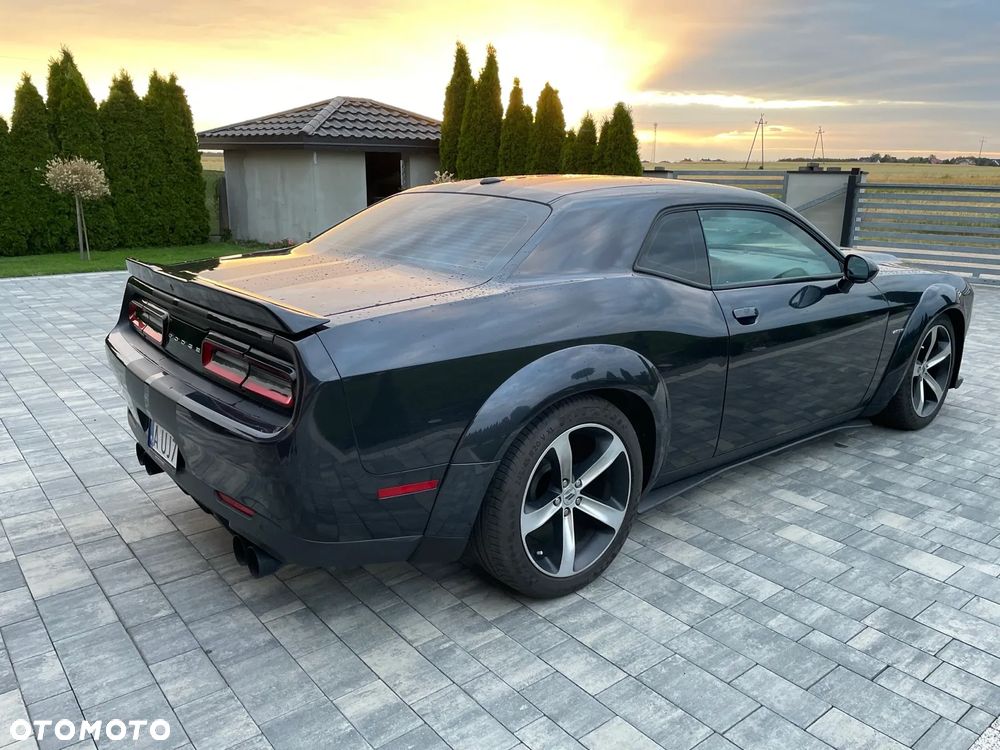 Dodge Challenger Automatik R/T Plus - 10