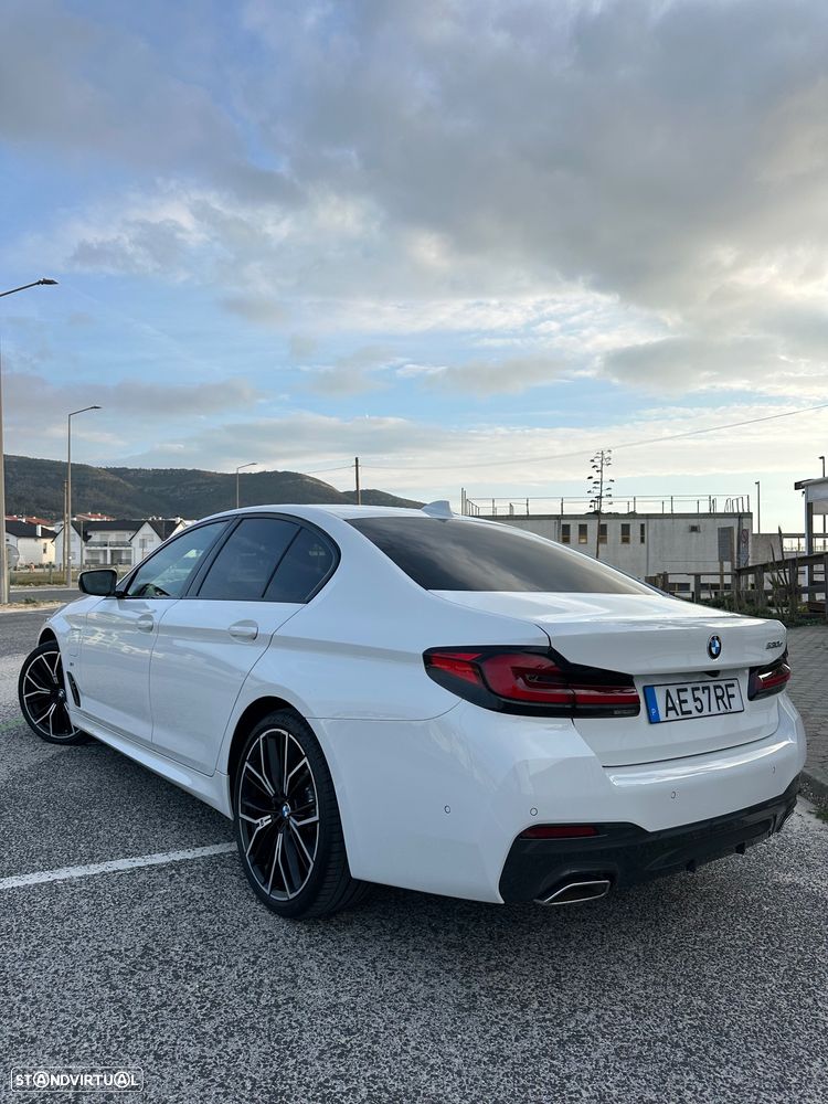 BMW 530 e Pack Desportivo M - 4