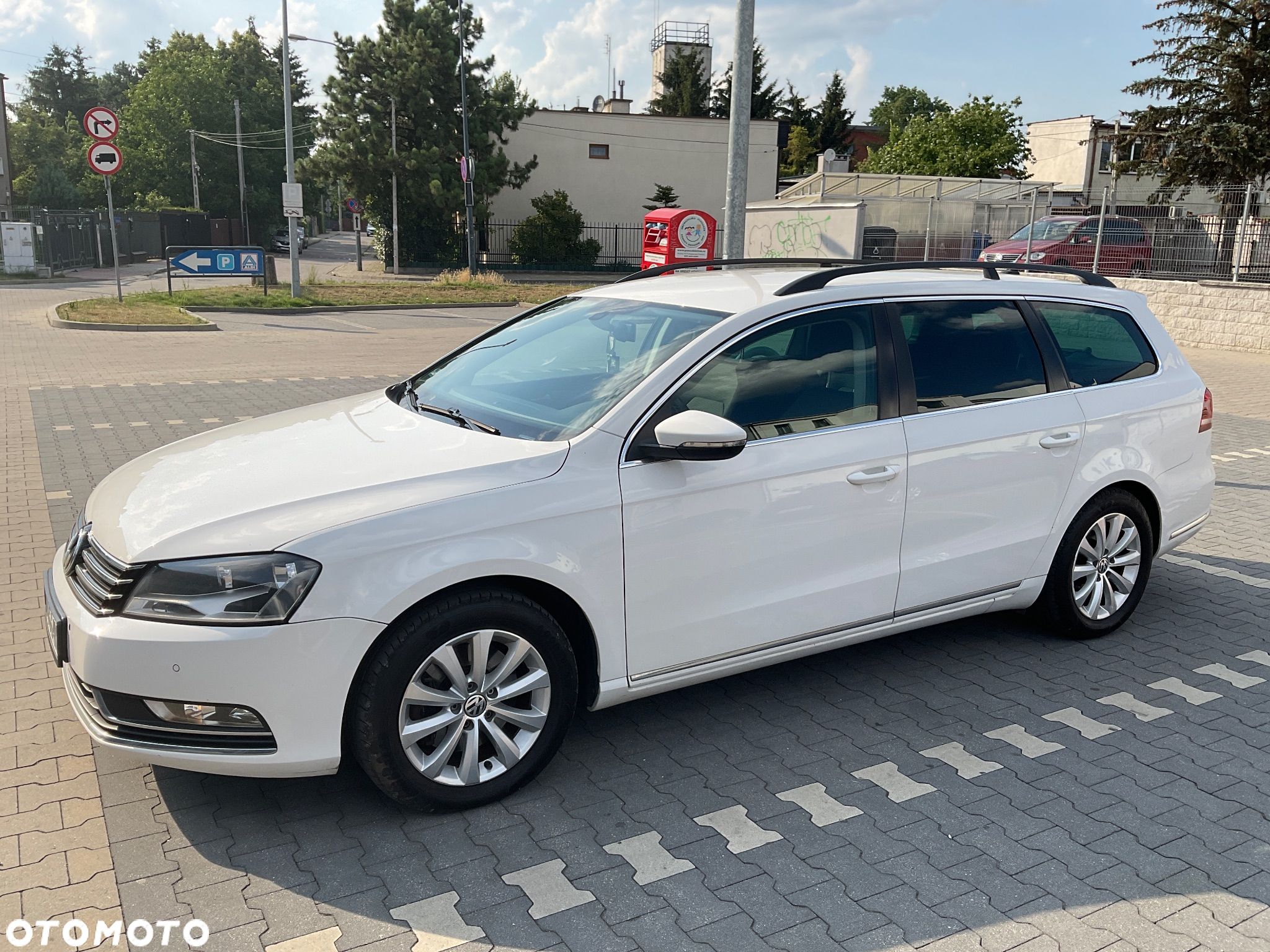 Volkswagen Passat 1.6 TDI Comfortline - 1