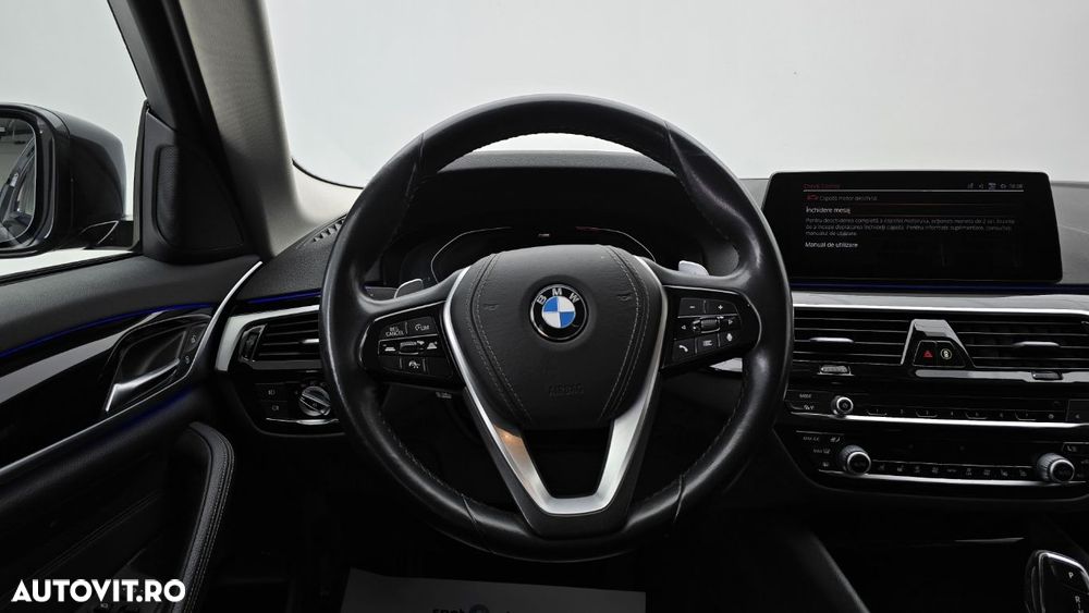 BMW Seria 5 530i xDrive AT - 15