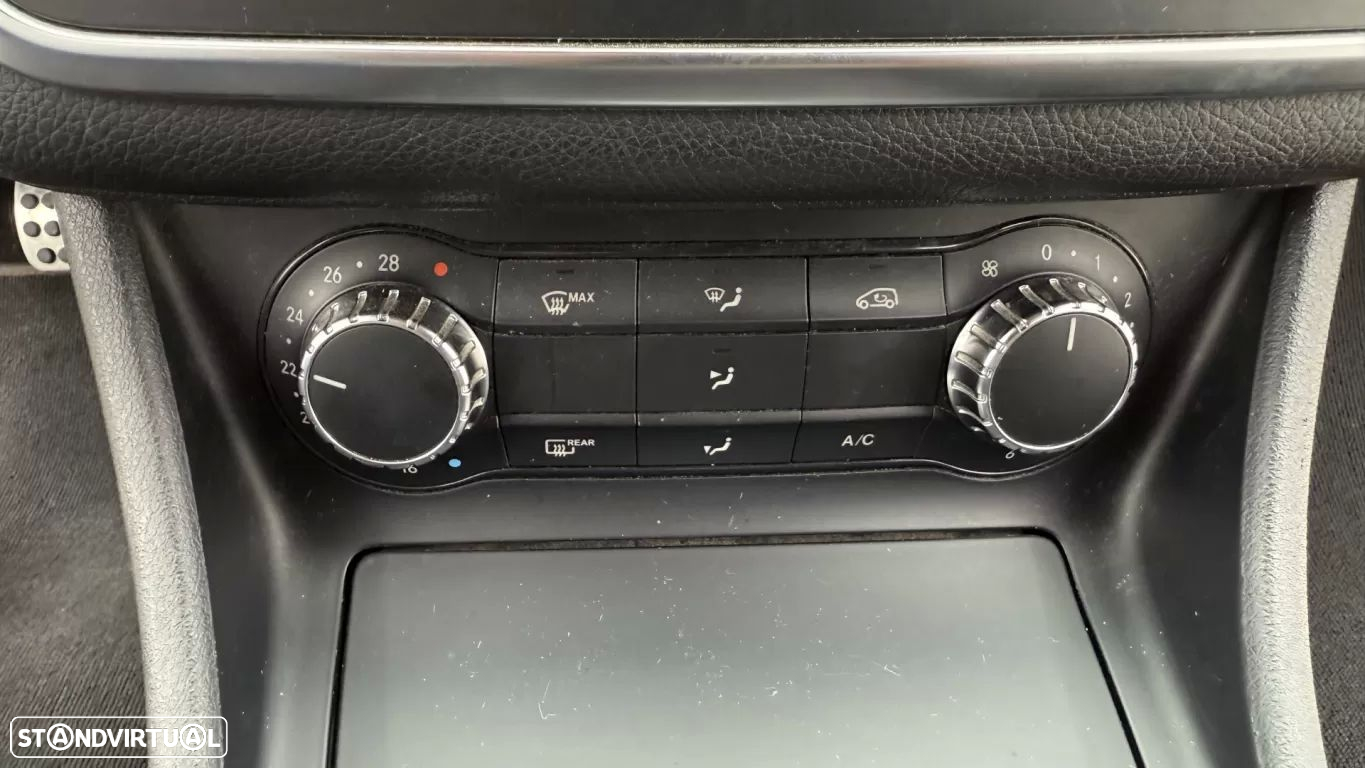 Mercedes-Benz GLA 180 CDi AMG Line - 28