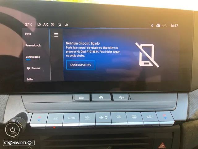 Opel Astra 1.2 T GS - 20