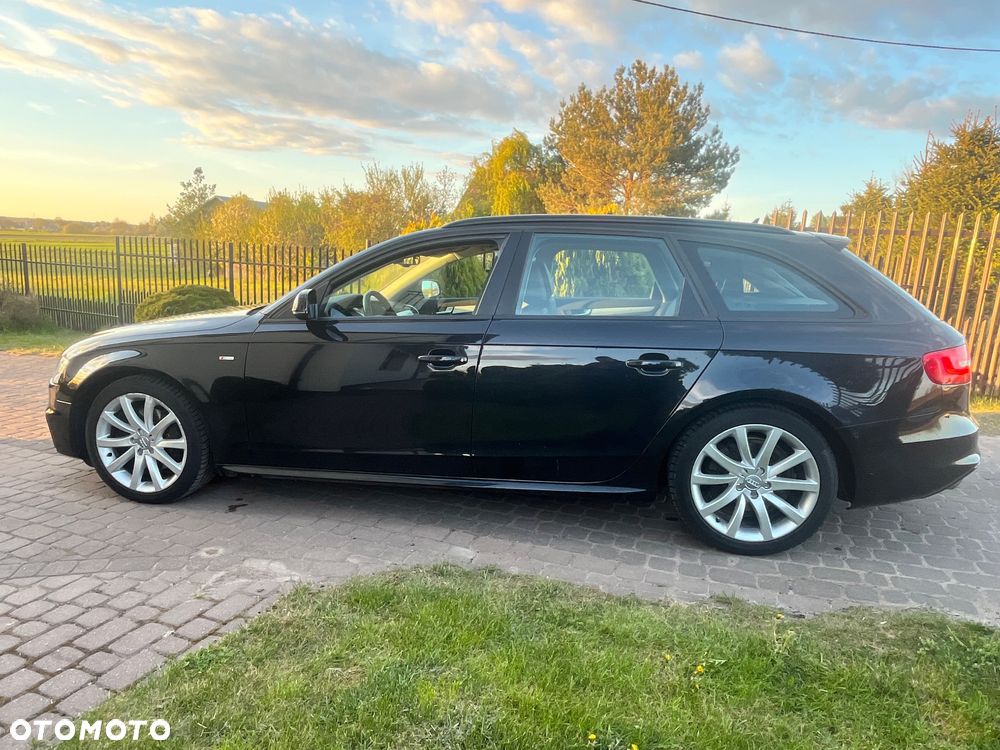 Audi A4 Avant 2.0 TFSI quattro S tronic S line Sportpaket - 32