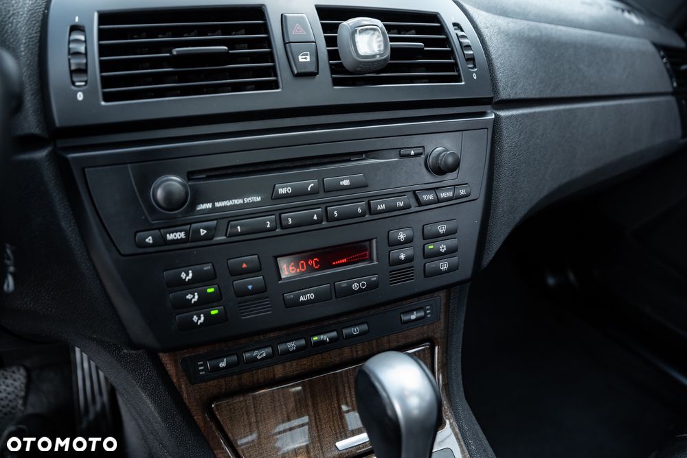 BMW X3 3.0i - 31