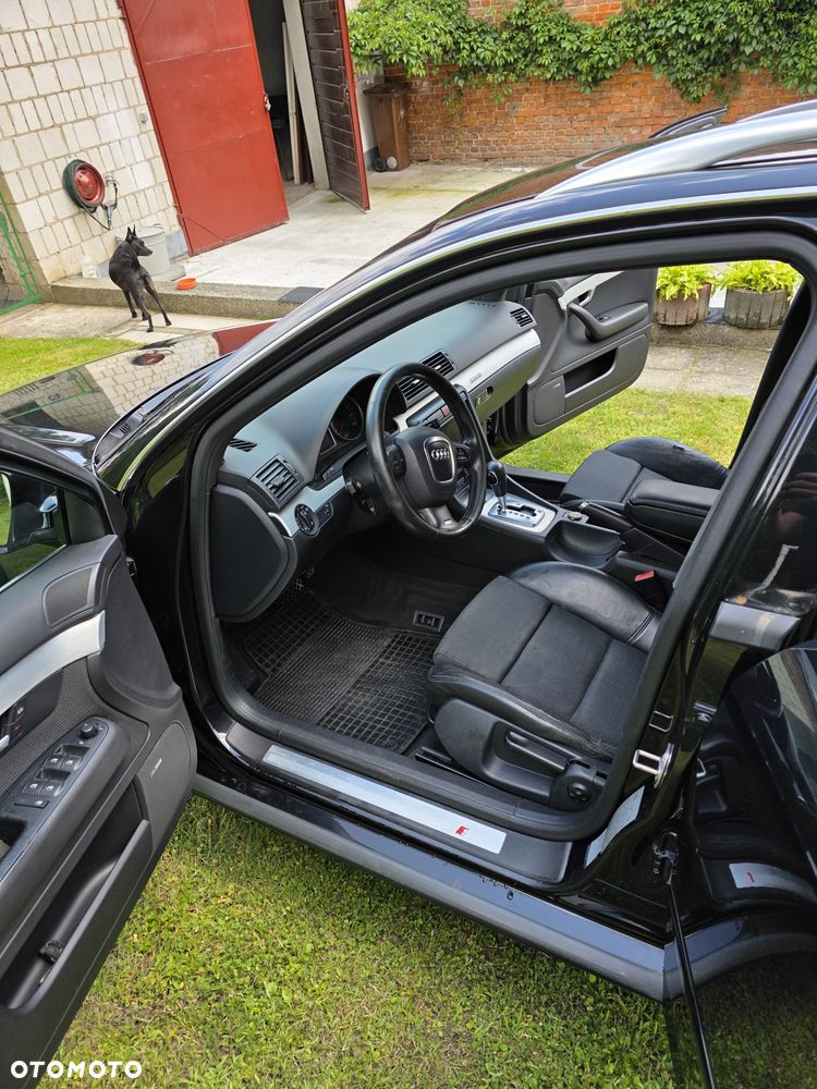 Audi A4 Limousine - 7