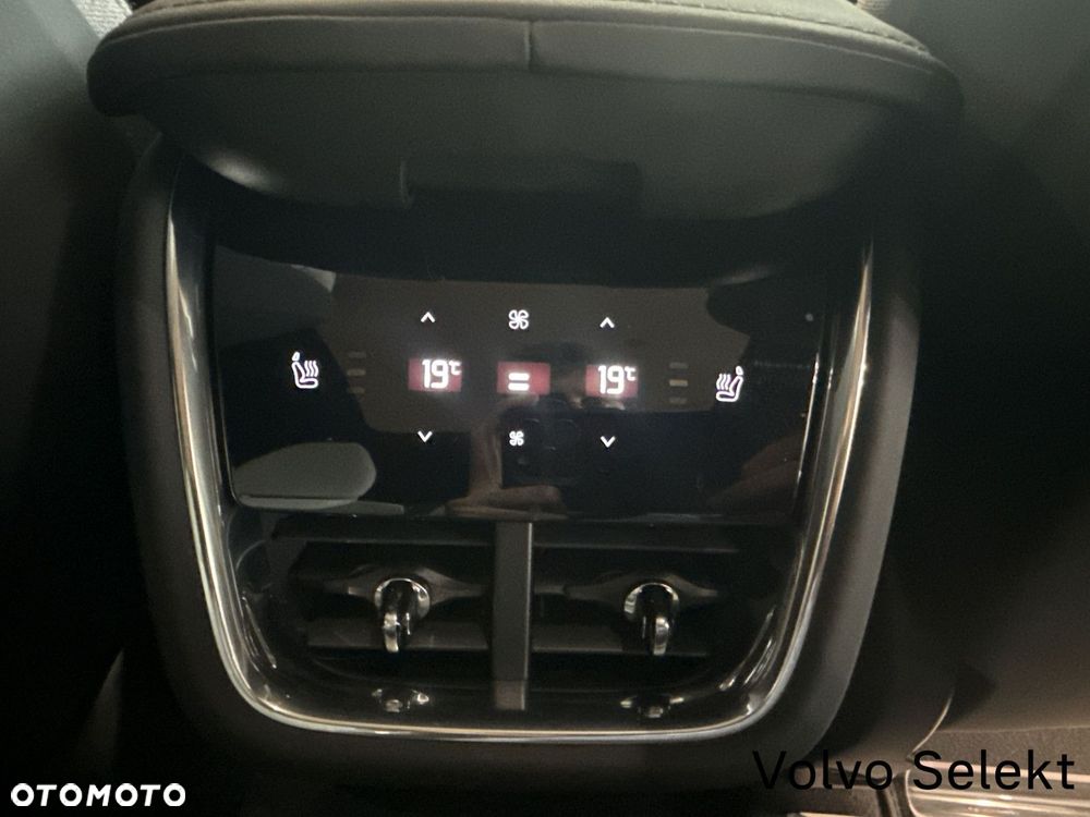 Volvo EX90 - 29