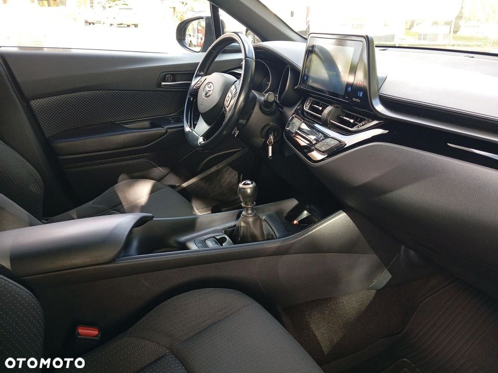 Toyota C-HR 1.2 T GPF Premium - 13