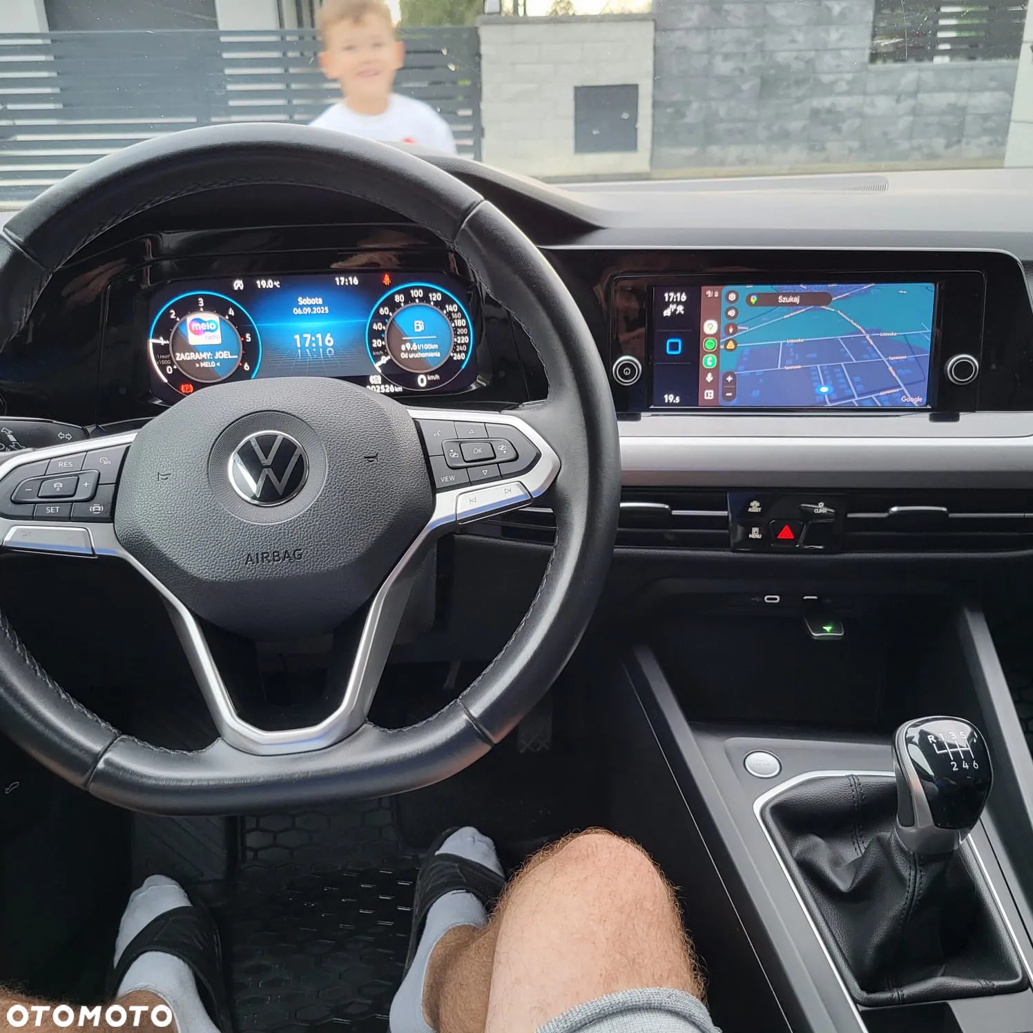Volkswagen Golf - 10