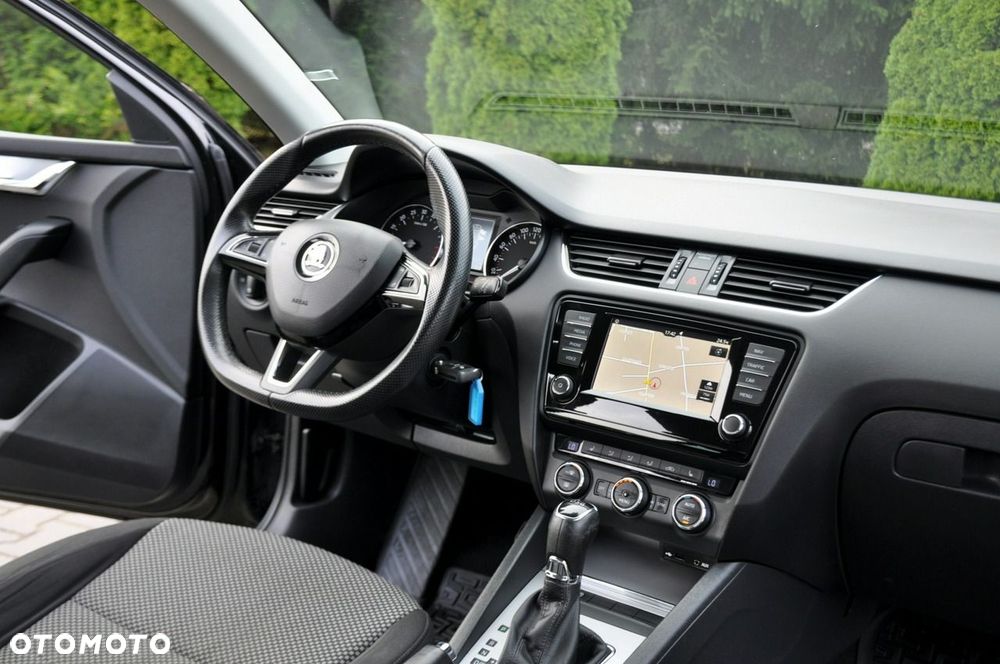 Skoda Octavia - 25