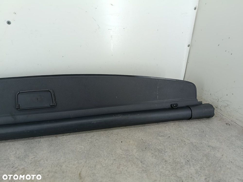 ROLETA BAGAŻNIKA  VW TOURAN I 1T0867871S 1.9 TDI - 6