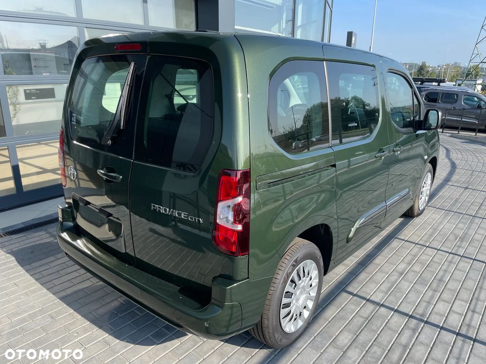 Toyota Proace City Verso 1.5 D-4D Combi - 5