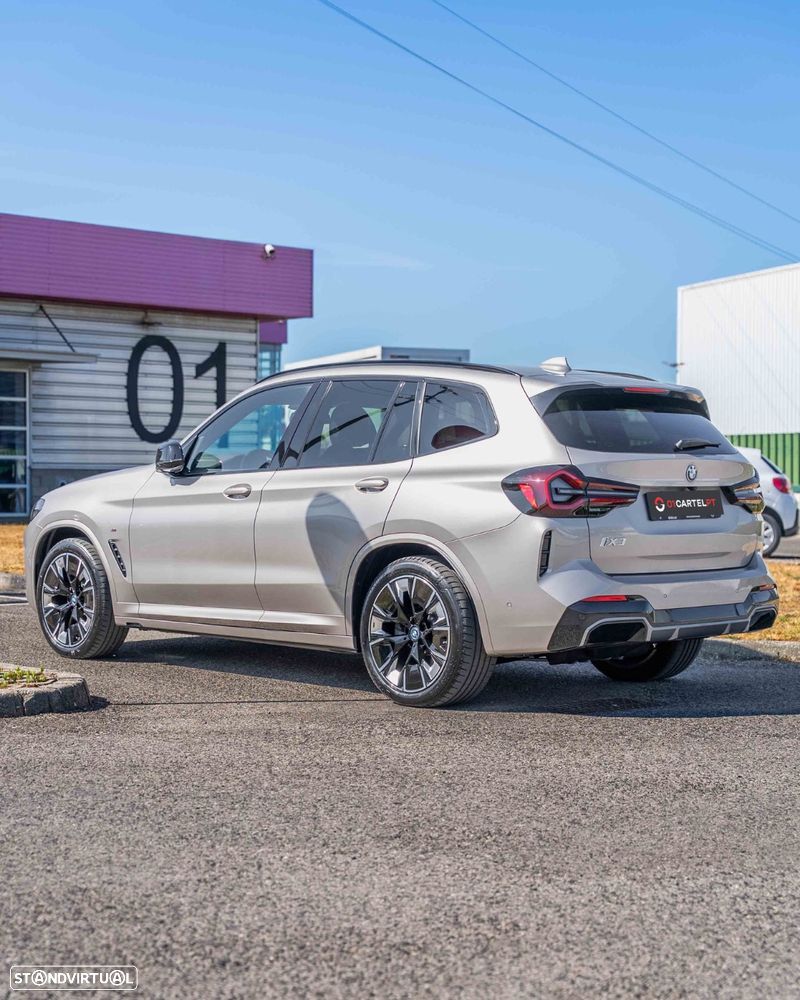 BMW iX3 M Sport Impressive - 3