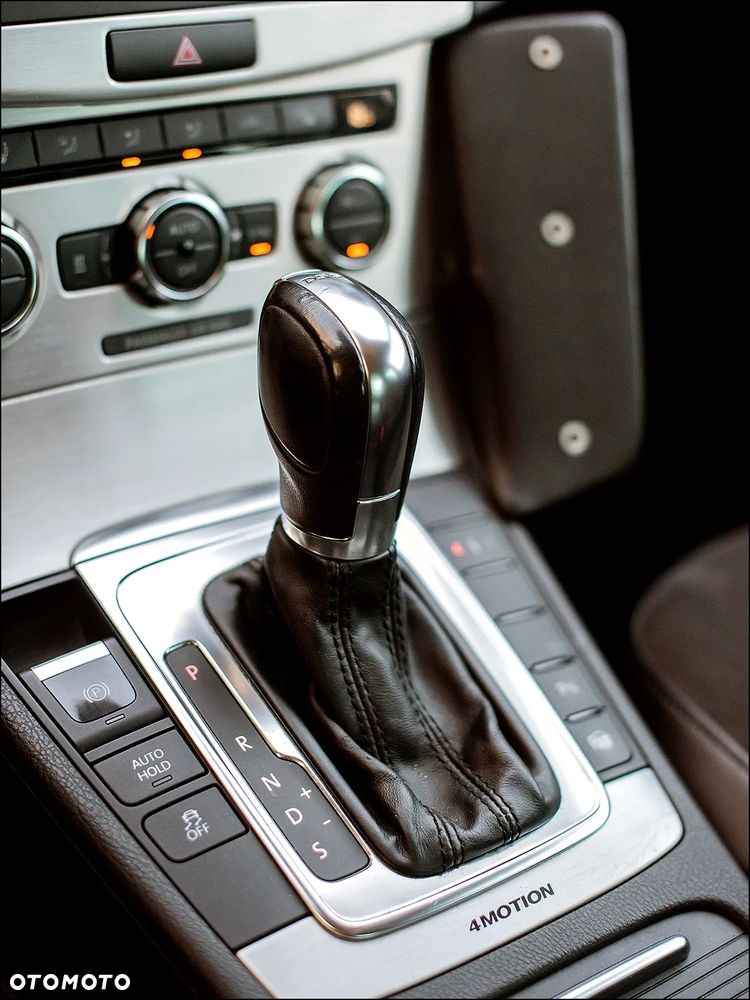 Volkswagen Passat - 29