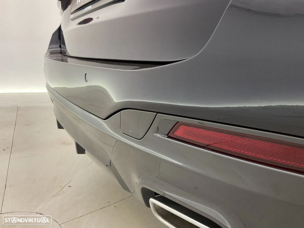 BMW 530 e Pack Desportivo M — fotografia 16