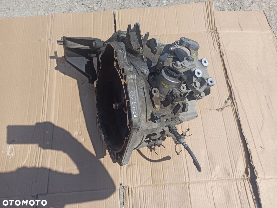Skrzynia biegów manualna OPEL ASTRA IV J 1.4T M32 - 1