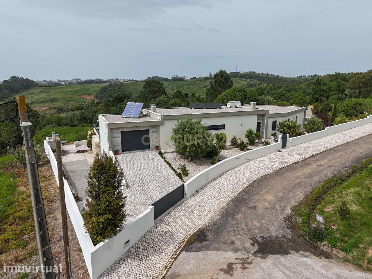 Moradia no campo T3 com piscina e jardim - apenas a 10 min da cidade d - Grande imagem: 3/26