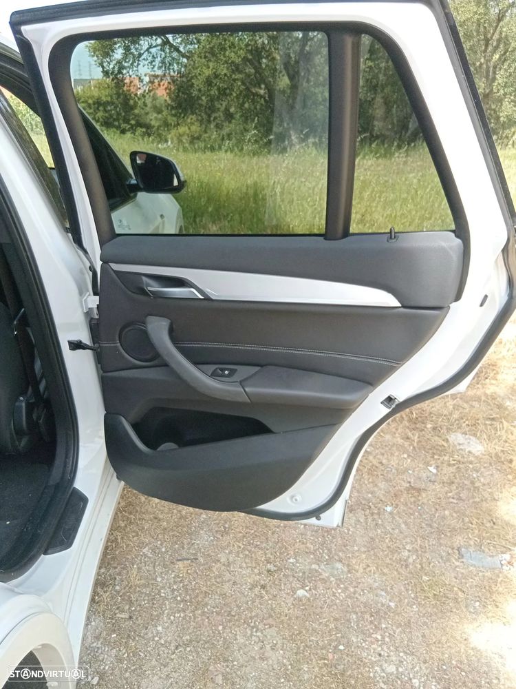 BMW X1 xDrive25e M Sport - 12