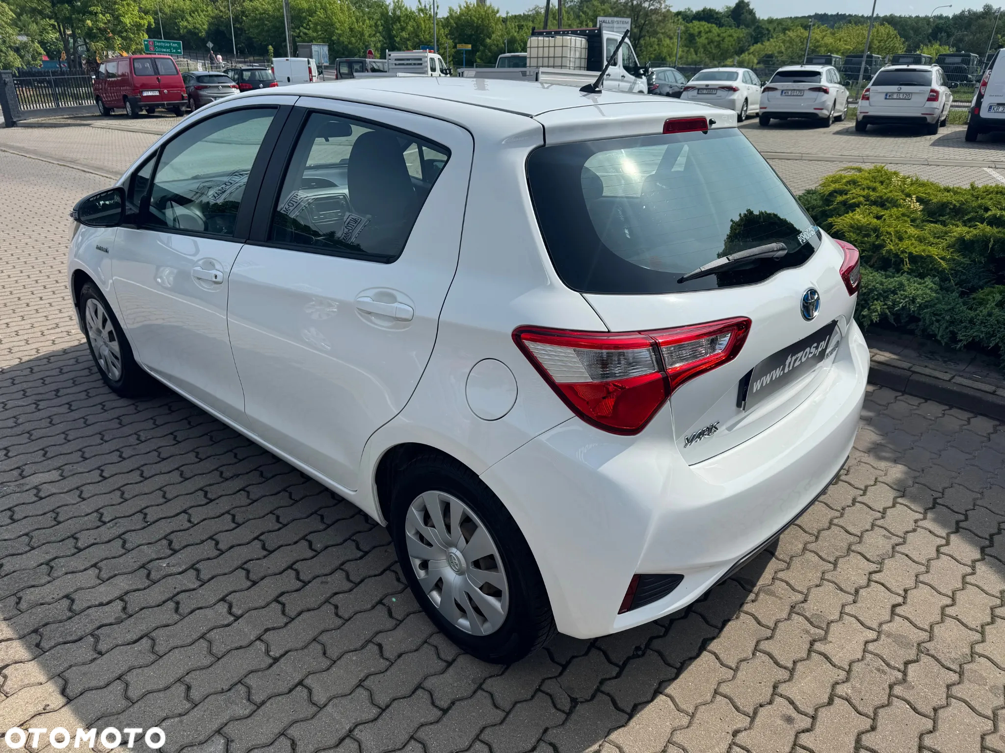 Toyota Yaris Hybrid 100 Active - 5