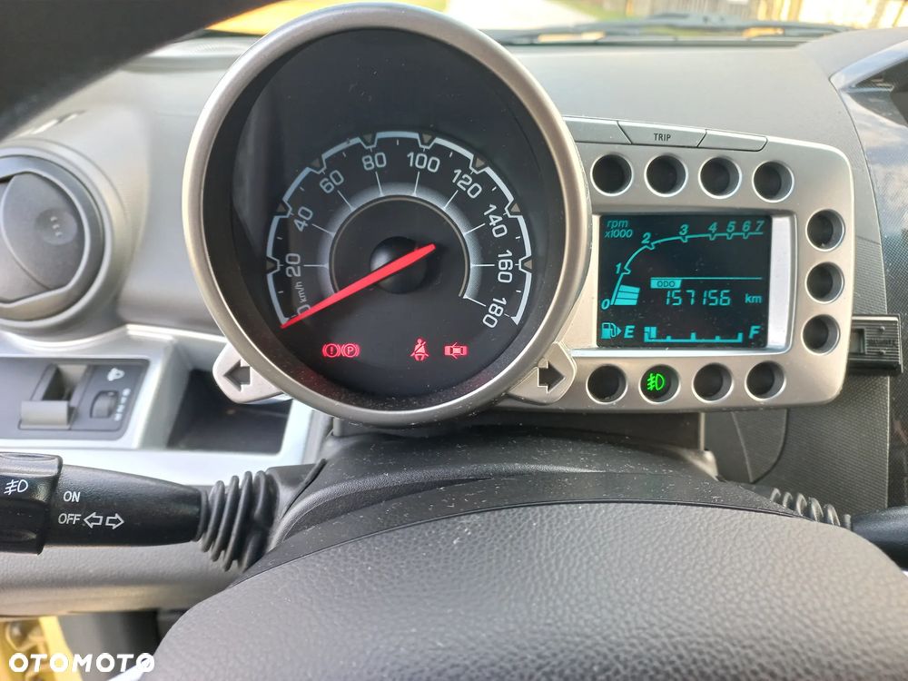 Chevrolet Spark 1.0 - 25