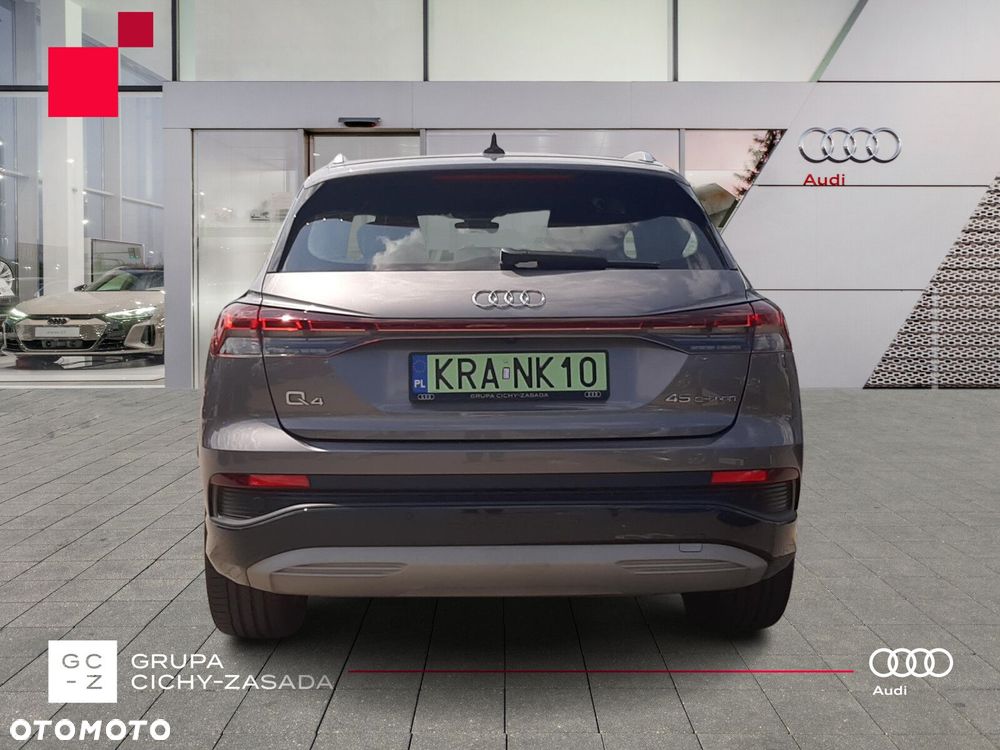 Audi Q4 e-tron - 4