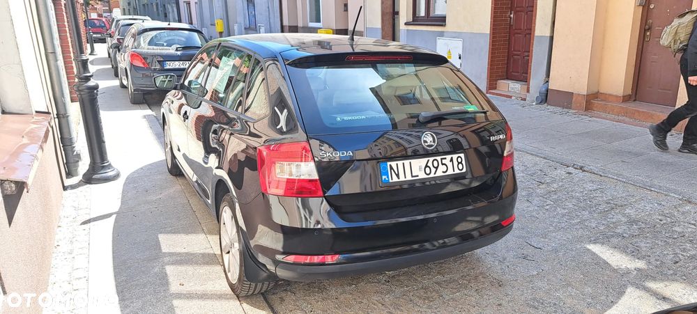 Skoda RAPID 1.2 TSI Ambition - 4