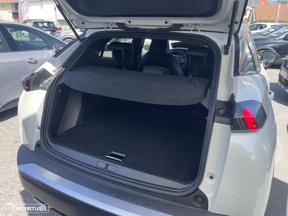Peugeot 2008 1.2 PureTech GT Line - 22