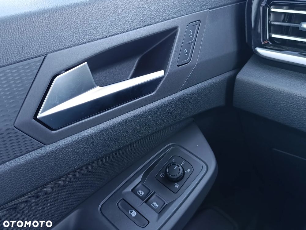 Ford Transit Connect - 23