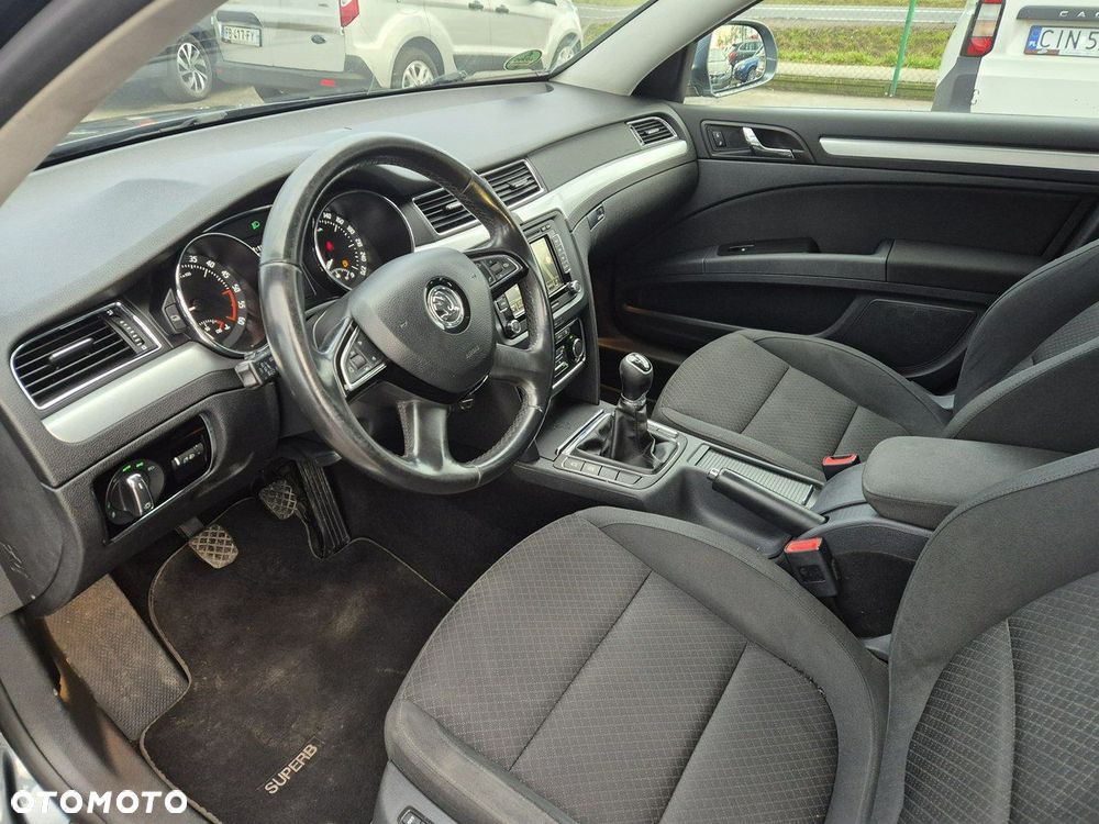 Skoda Superb - 14
