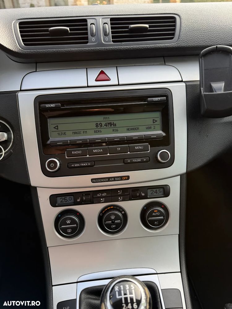 Volkswagen Passat Variant 2.0 TDI Comfortline - 26