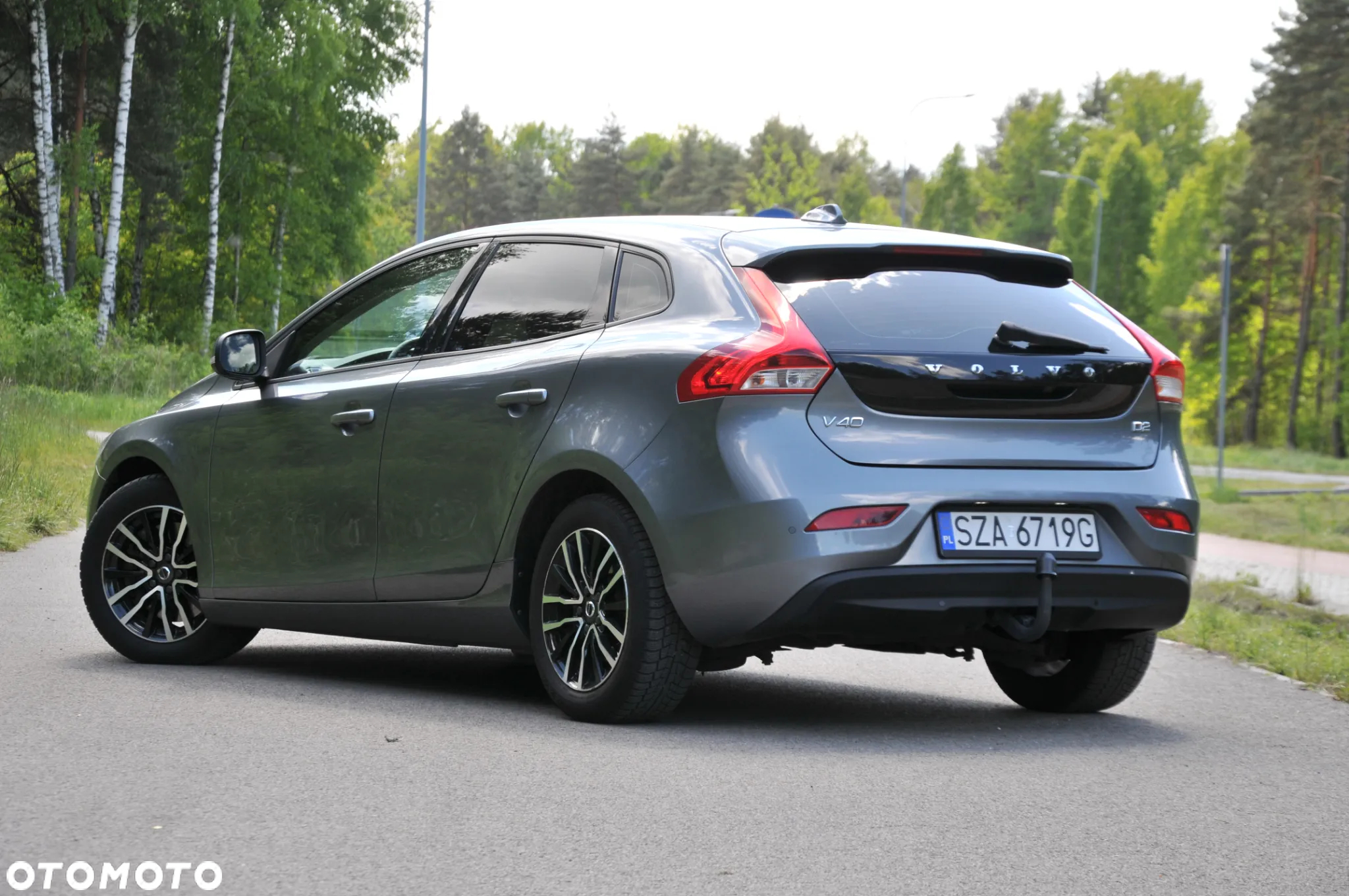 Volvo V40 D2 Drive-E Momentum - 10