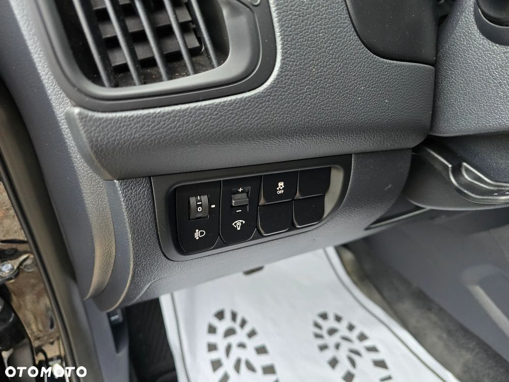 Kia Rio 1.4 Edition 7 - 29