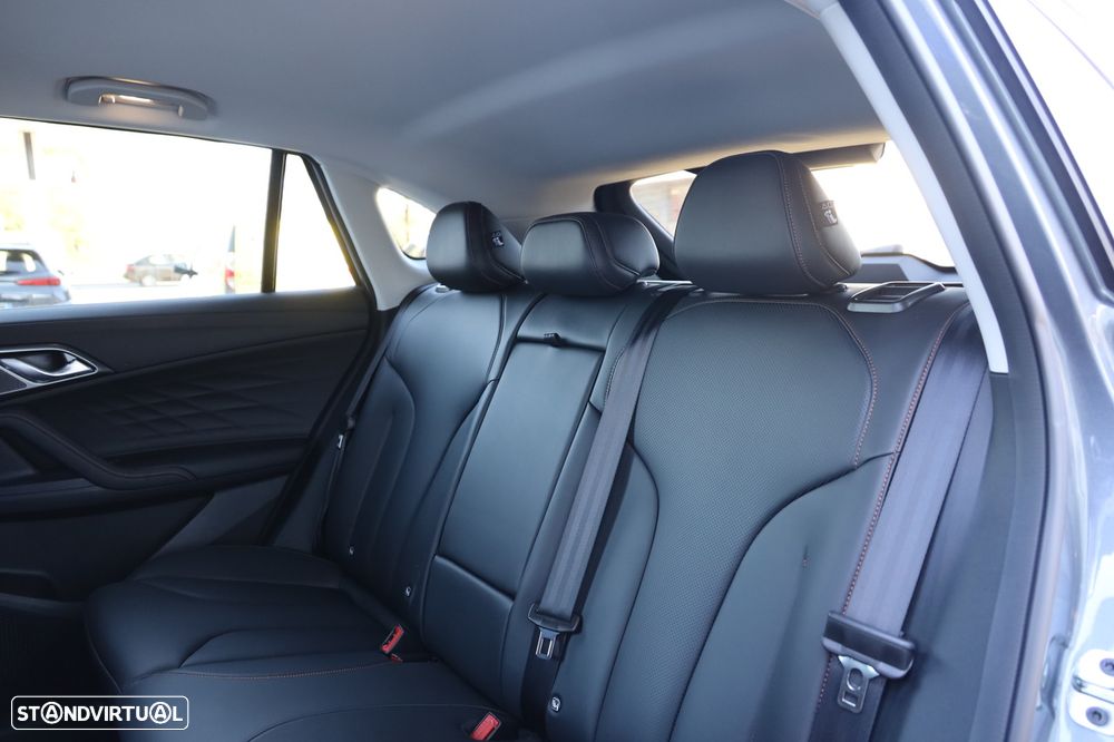 MG HS 1.5 Plug-in Hybrid Luxury - 11