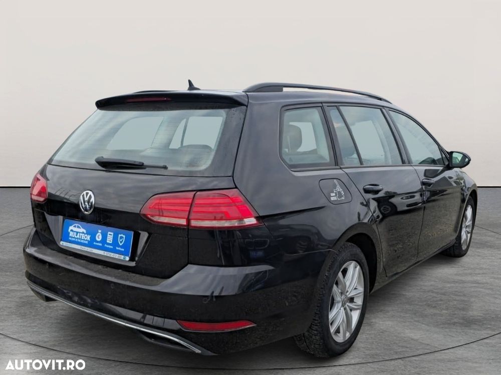 Volkswagen Golf - 3