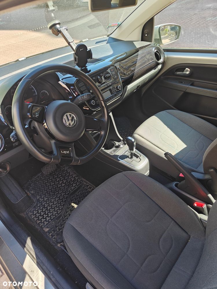 Volkswagen up! - 3