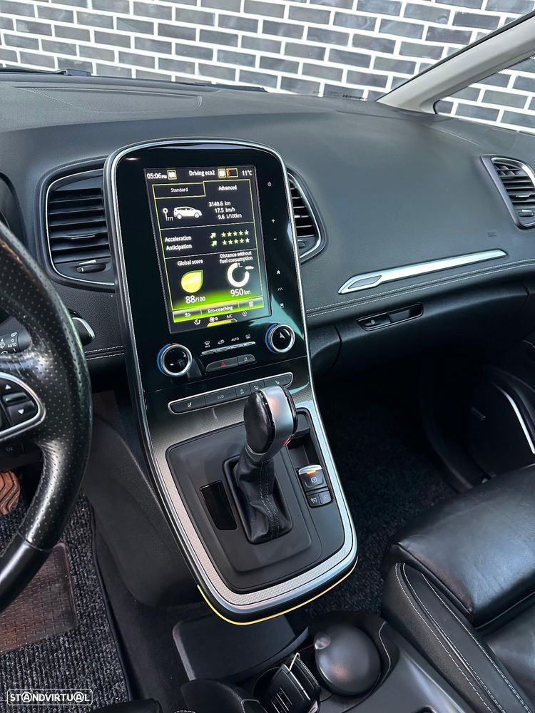 Renault Grand Scénic dCi 110 EDC Paris - 14