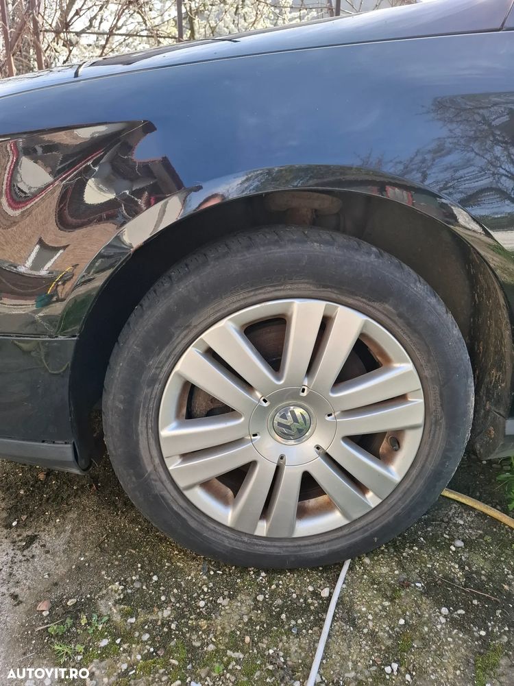 Volkswagen Passat 2.0 TDI Highline - 29