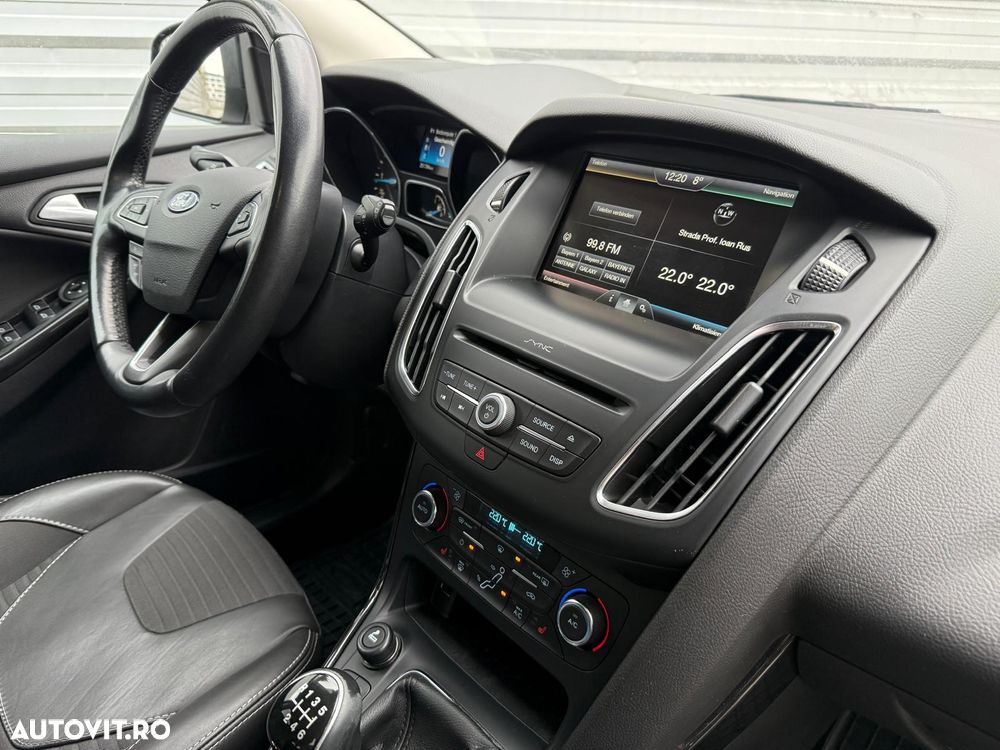 Ford Focus 1.5 TDCi DPF Start-Stopp-System Titanium - 17