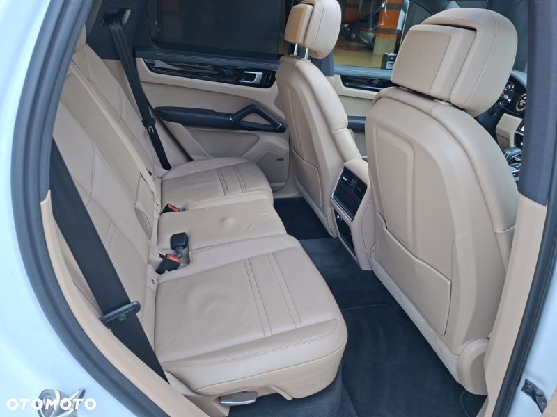 Porsche Cayenne S Tiptronic S - 24