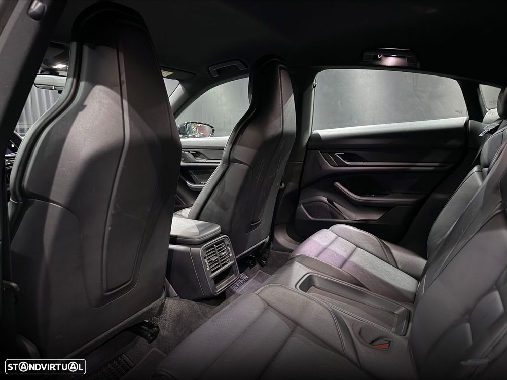 Porsche Taycan Standard - 27