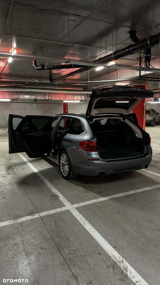 BMW Seria 5 520d Sport Line sport - 14