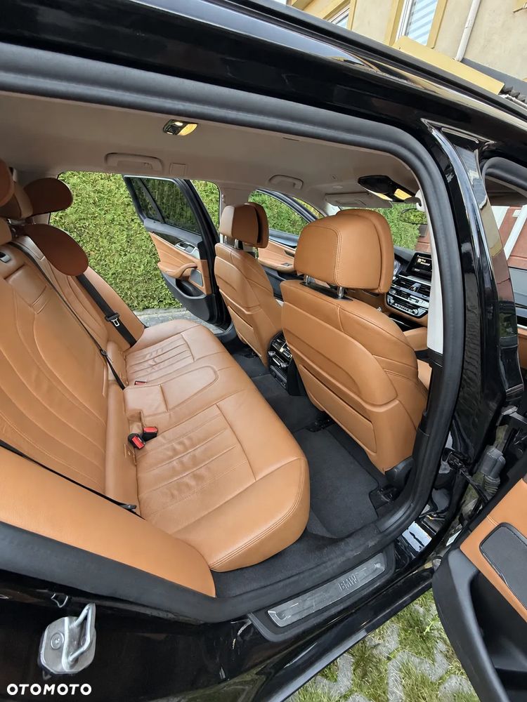 BMW Seria 5 530i xDrive Luxury Line - 12