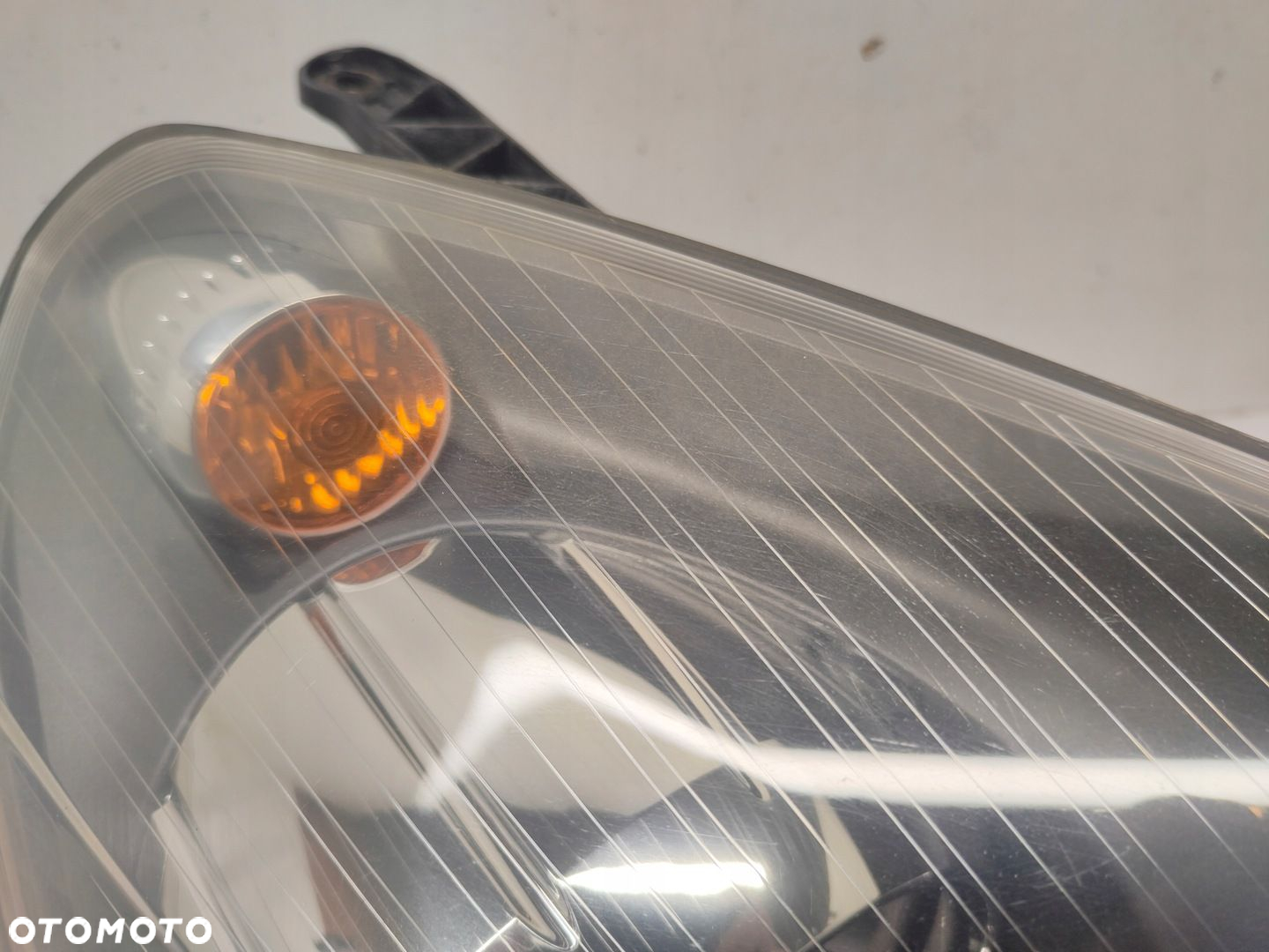 OPEL ZAFIRA B LIFT ZW LAMPA PRAWY PRZÓD 13252473 - 2