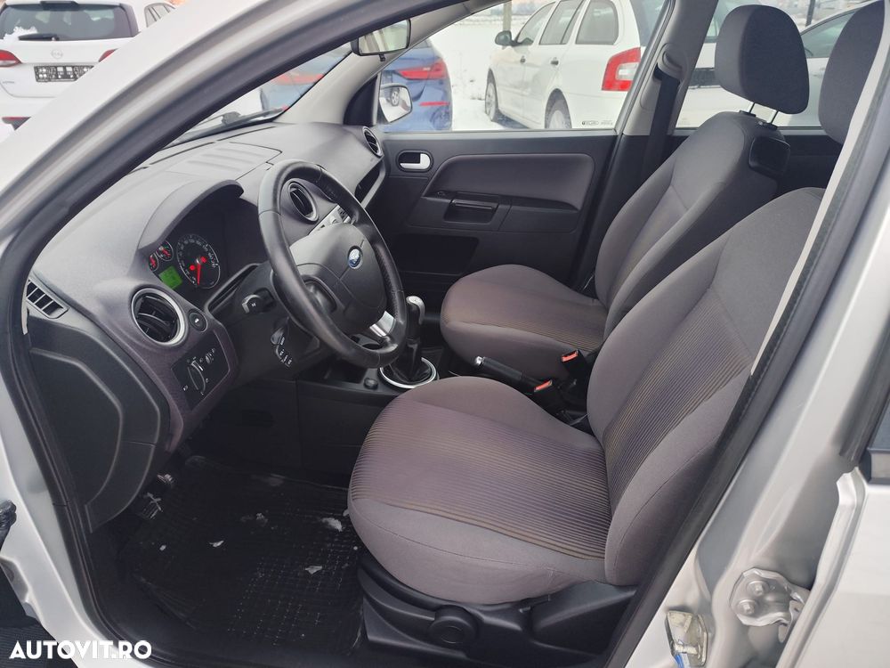 Ford Fusion 1.4 TDCI Style - 9