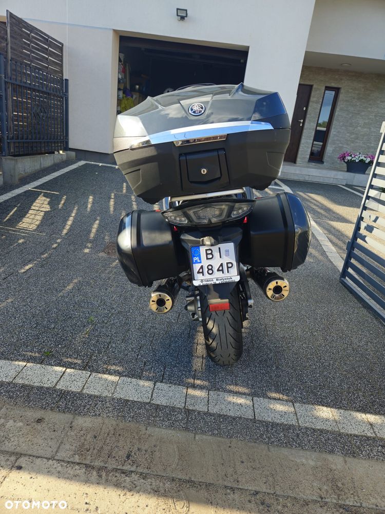 Yamaha FJR - 13