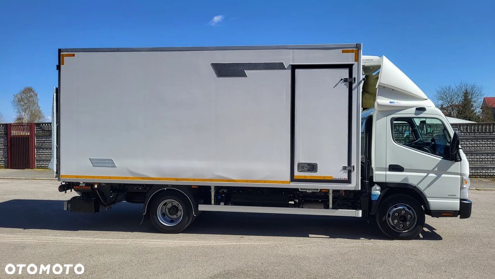 Mitsubishi Canter Fuso /Chłodnia/Mroźnia/kontener/ Izoterma/ Agregat Thermo King 450 e / Winda DHOLLANDIA 1500 KG / Mały przebieg tylko 91 tys Polski Salon ! - 4