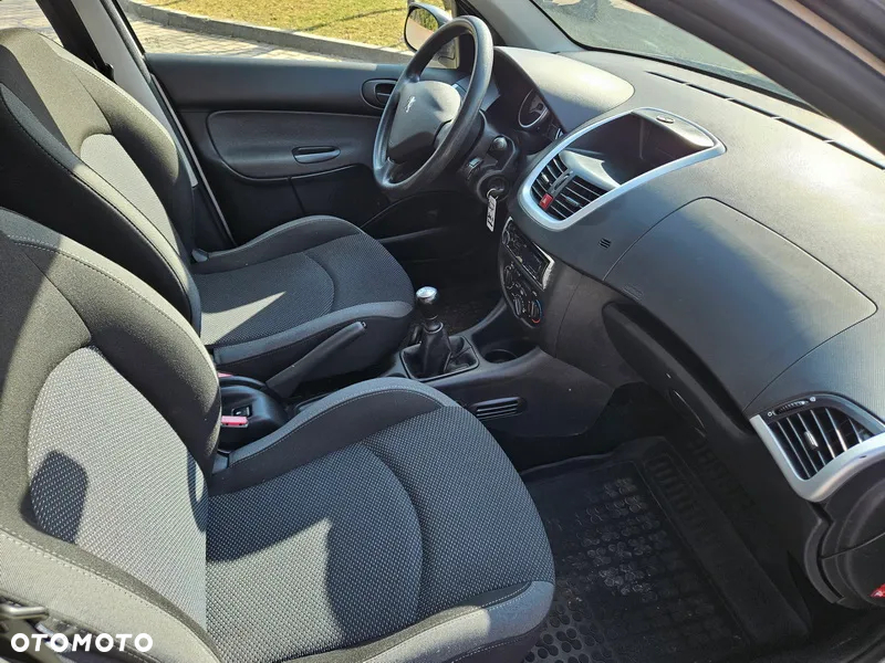 Peugeot 206 - 14