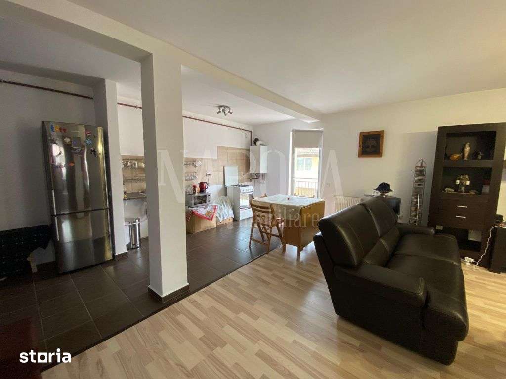Apartament 3 camere de vanzare in Floresti — fotografia 1