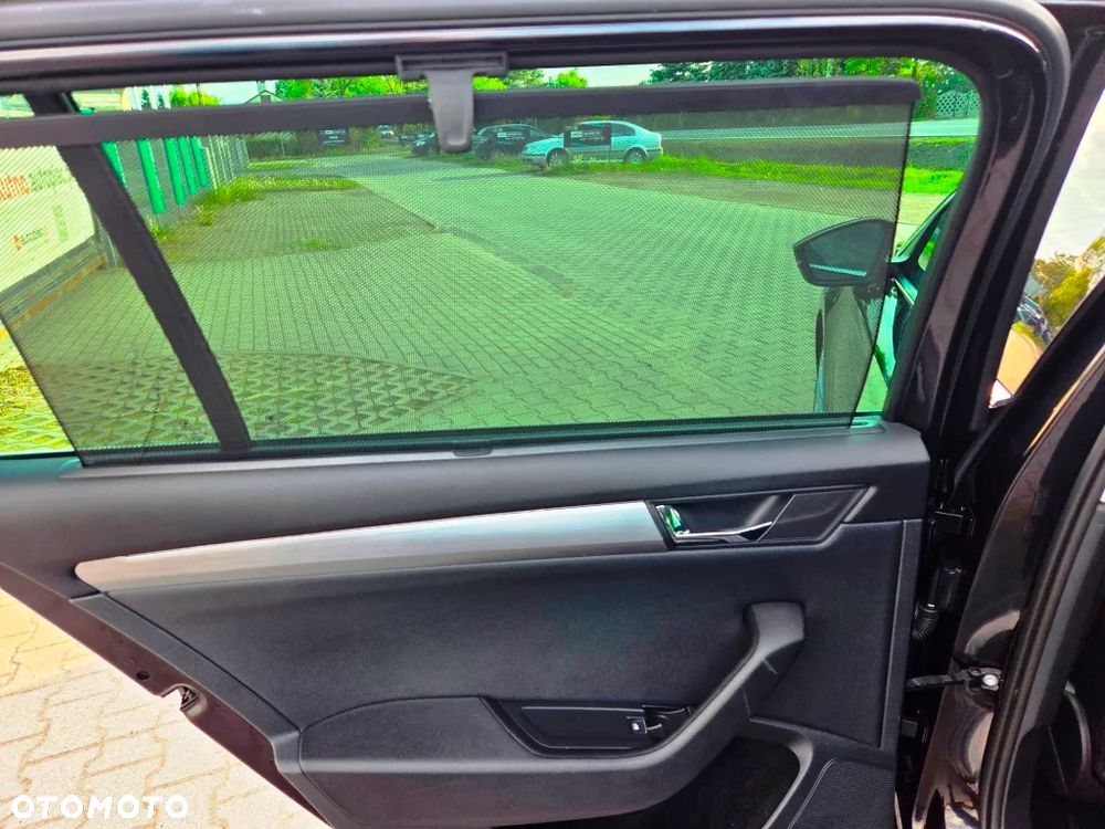 Skoda Superb 1.6 TDI DSG Style - 28
