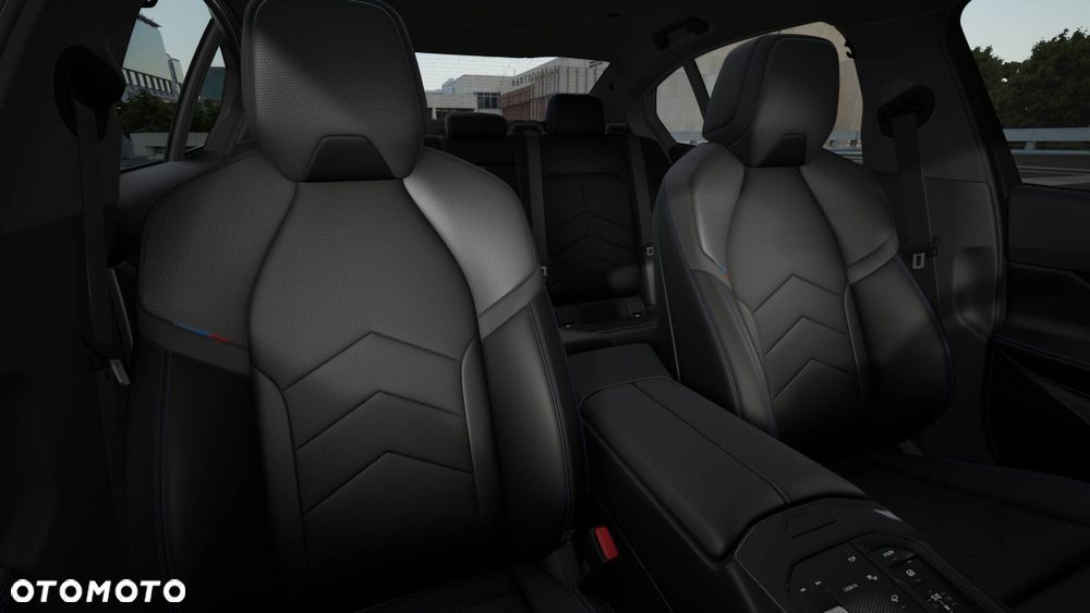 BMW Seria 5 520i mHEV - 10