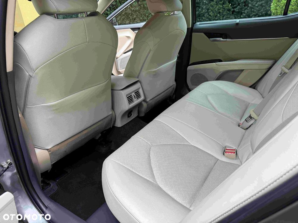 Toyota Camry 2.5 Hybrid Executive CVT - 5